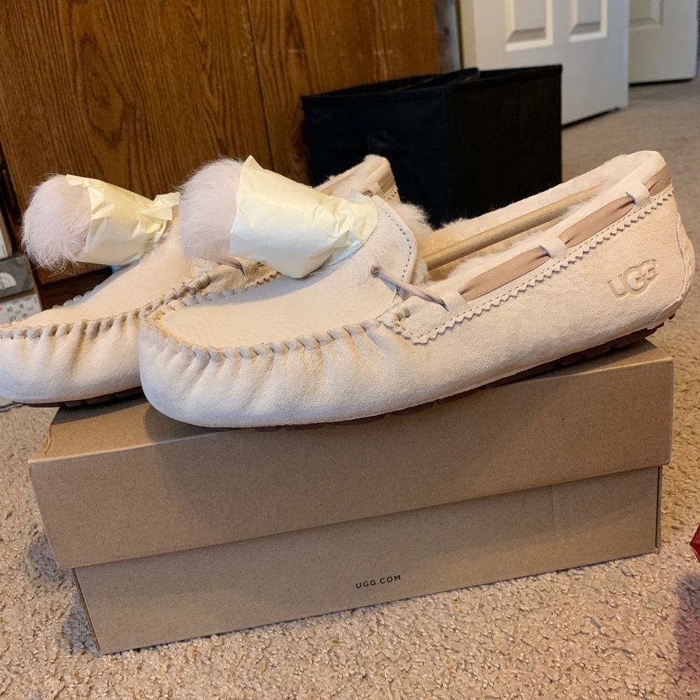 Firm Price‼️ UGG Dakota WaterResistant Genuine - Picture 7 of 8